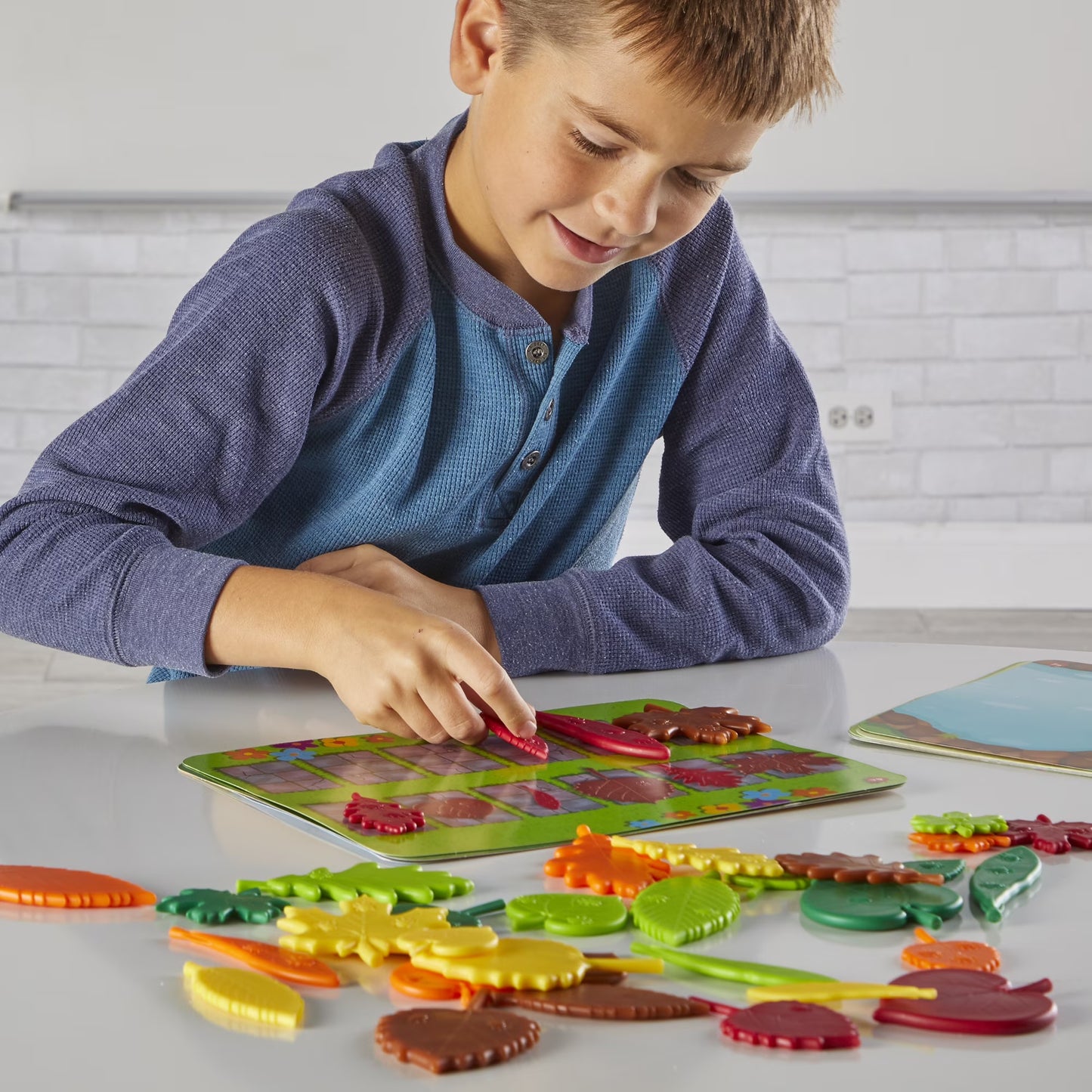 Sensory Leaves Math Activity Set, Sensory Toys, Pattern Blocks Cards, Sorting Math Counters