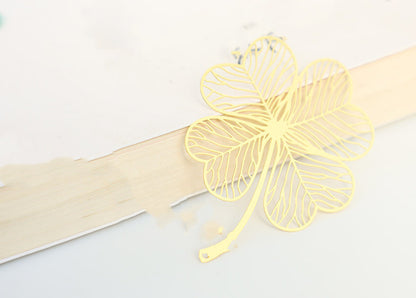 Metal Creative Paper Pattern Hollow Plating Maple Leaf Tassel Apricot Leaf Bookmark