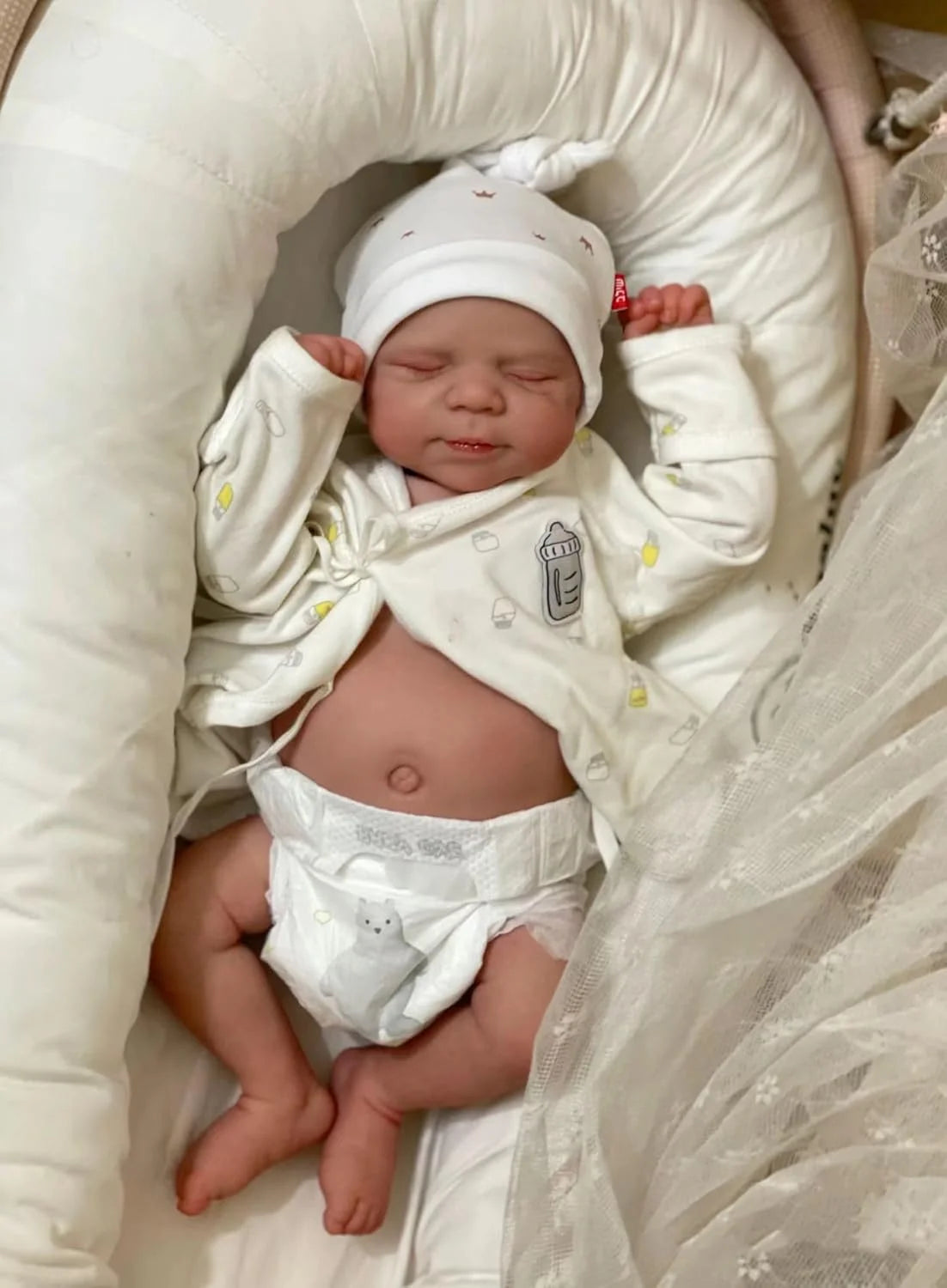Lifelike Reborn Baby Dolls - 18 Inch Cute Sleeping Realistic Baby Doll Sweet Girl Full Vinyl Body Reborn Toddler Dolls Real Life Baby Dolls for Kids 3+ & Collectors
