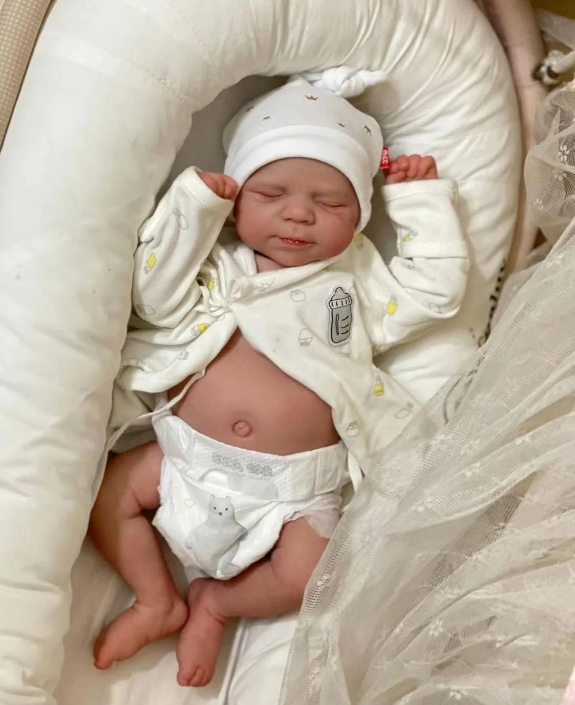 Lifelike Reborn Baby Dolls - 18 Inch Cute Sleeping Realistic Baby Doll Sweet Girl Full Vinyl Body Reborn Toddler Dolls Real Life Baby Dolls for Kids 3+ & Collectors