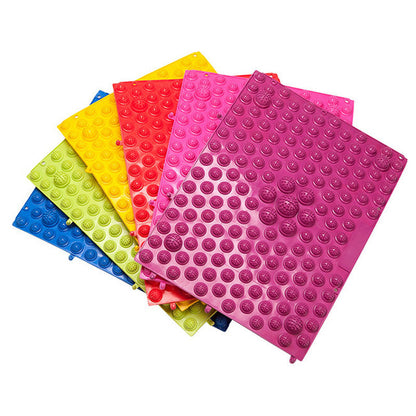 Factory direct supply finger pressure plate, run, run mens foot massage cushion, small winter bamboo shoots, thickened oversized board, super painful toe pressure board