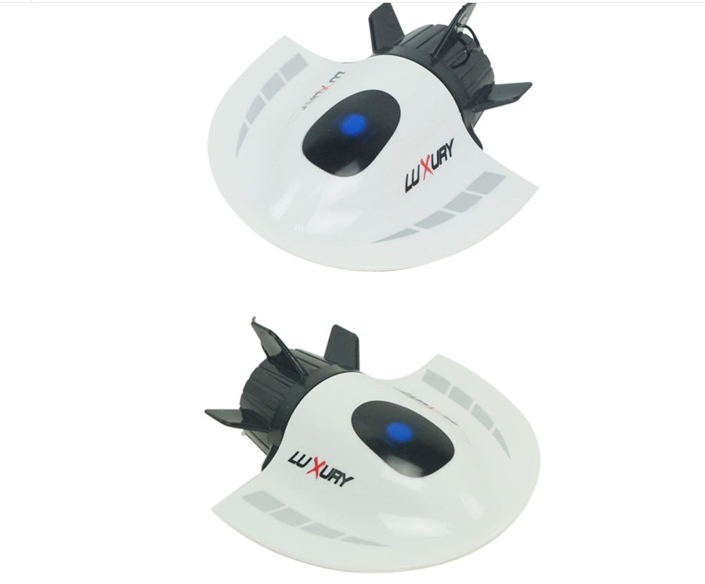 Magical Wei mini remote control submarine water children's toy remote control boat