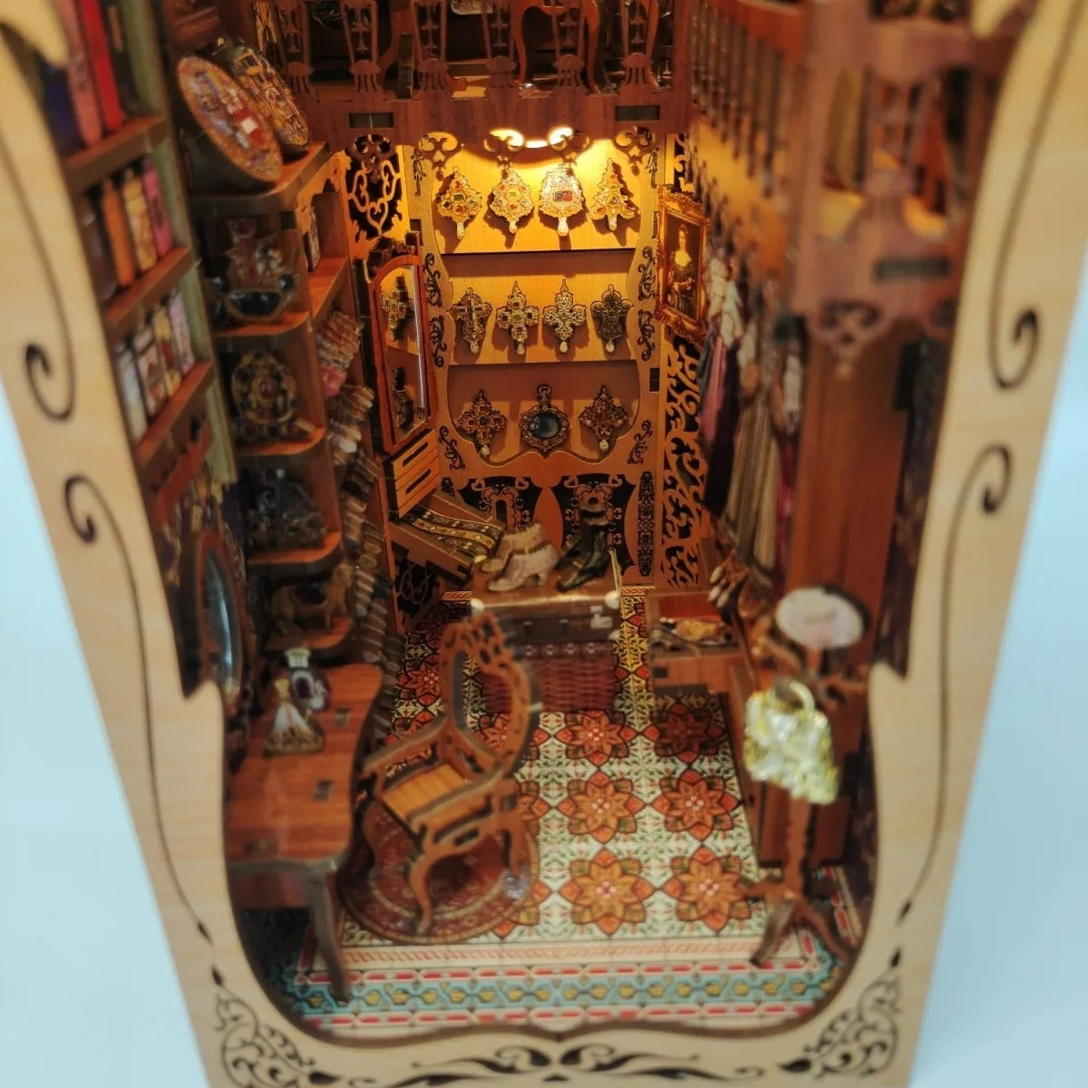 Wooden Assembled Closet Book Stand Ornament