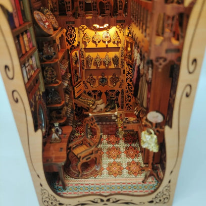 Wooden Assembled Closet Book Stand Ornament