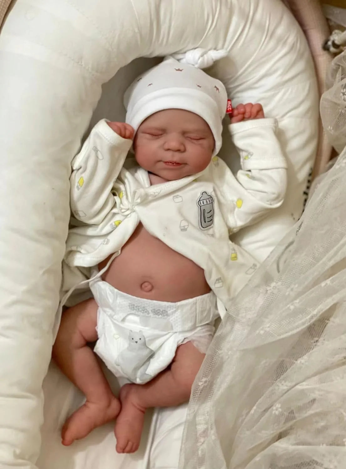 Lifelike Reborn Baby Dolls - 18 Inch Cute Sleeping Realistic Baby Doll Sweet Girl Full Vinyl Body Reborn Toddler Dolls Real Life Baby Dolls for Kids 3+ & Collectors
