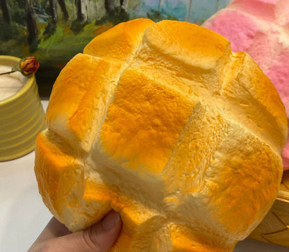 Slow Rebound Large Pineapple Bread Internet Celebrity Super Large Lava Bread Milk Flavor Super Soft Rebound Super Slow